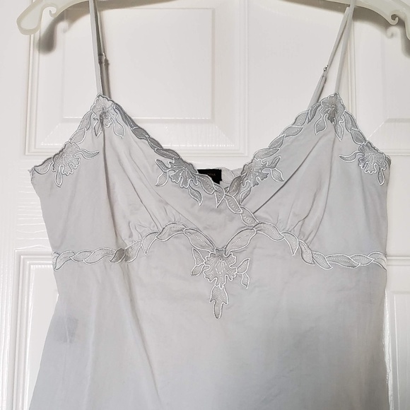 Like New BCBG MAX AZRIA Embroidered Tank/Camisole Top - Local Pickup Available - Picture 1 of 7